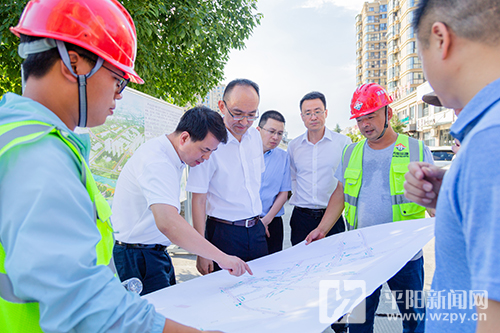 孟晓斌在督查市政道路建设时强调：全力以赴推进项目建设 为高水平打造中心城区提供有力支撑